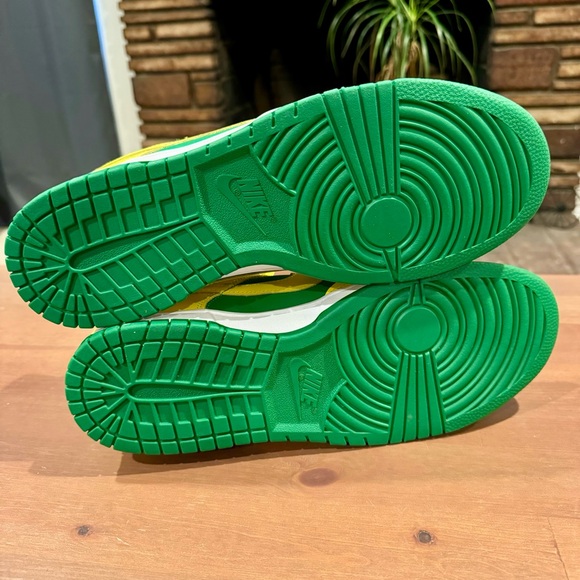 Nike Dunk Low “Reverse Brazil” / Sz. 11.5 / DS (New) - Picture 6 of 7